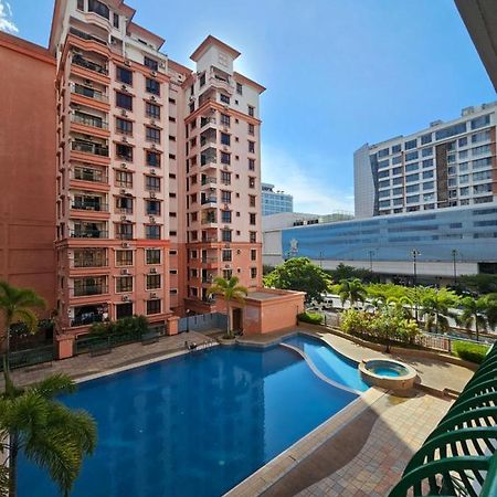 Marina-A38 Kk Centre Homestay Kota Kinabalu Eksteriør billede
