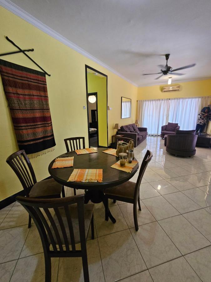Marina-A38 Kk Centre Homestay Kota Kinabalu Eksteriør billede